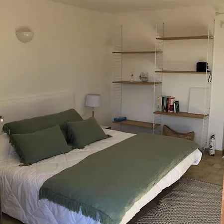 Maison De Lou *